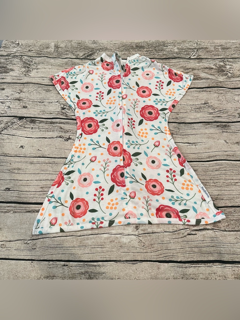 Sleeping Baby Floral Zipadeezip Lightweight Sleepsack Size XS (3-6 months)
